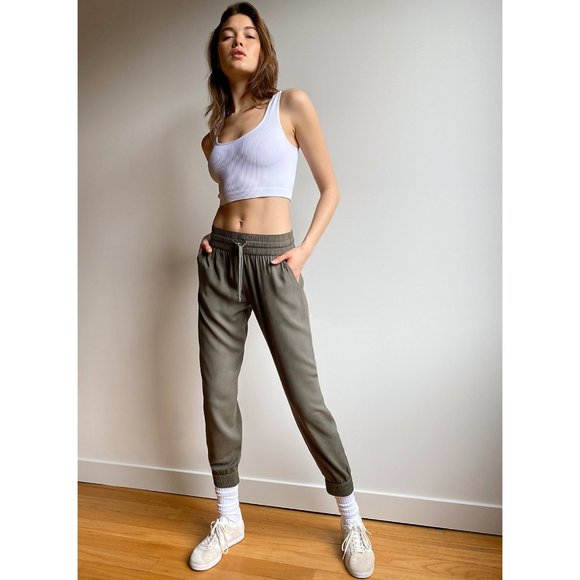 Aritzia Sunday Best Grenville Lightweight Joggers Small Green Rayon Twill Pants - Picture 6 of 6